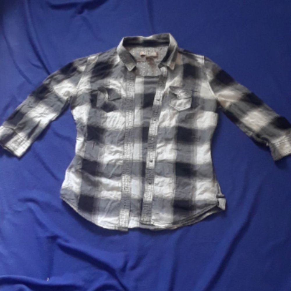 Arizona Women Black&White Plaid Flannel - Picture 4 of 11